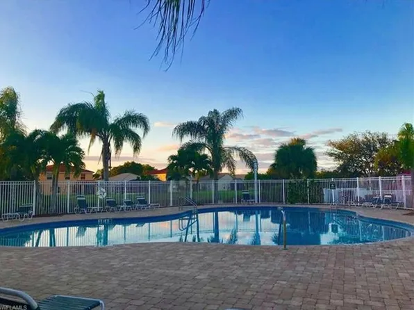 2196 Cape Heather Cir, Cape Coral, FL 33991