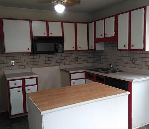 5th image of 927 Kingsbury Dr APT D