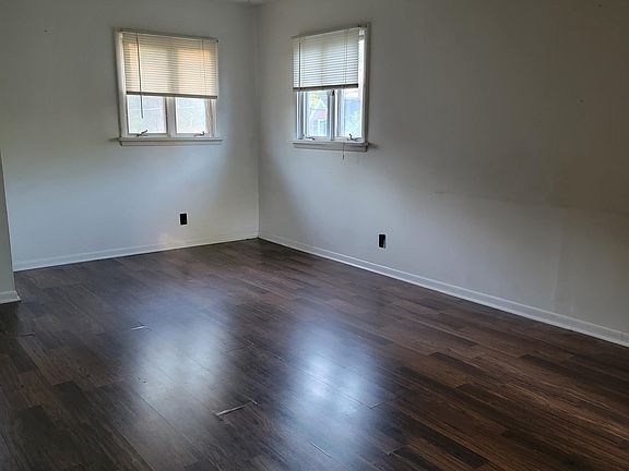 4th image of 604 E Erie St APT 4