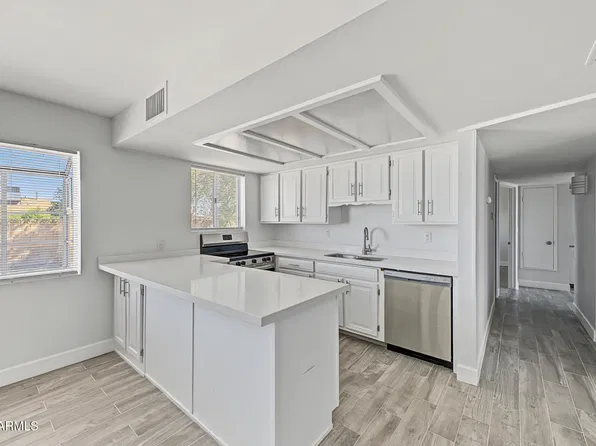1037 N 74th St, Scottsdale, AZ 85257