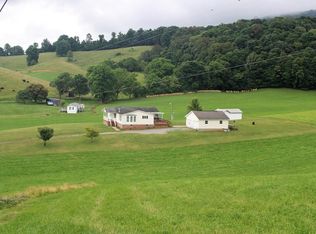 22458 Twin Oaks Rd, Abingdon, VA 24211