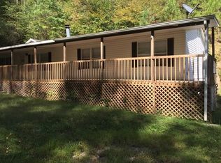 81 Clay Rd, Beaver, KY 41604