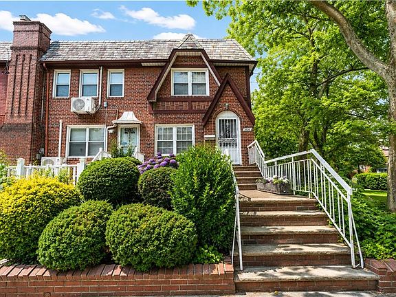 2nd image of 3026 Avenue T