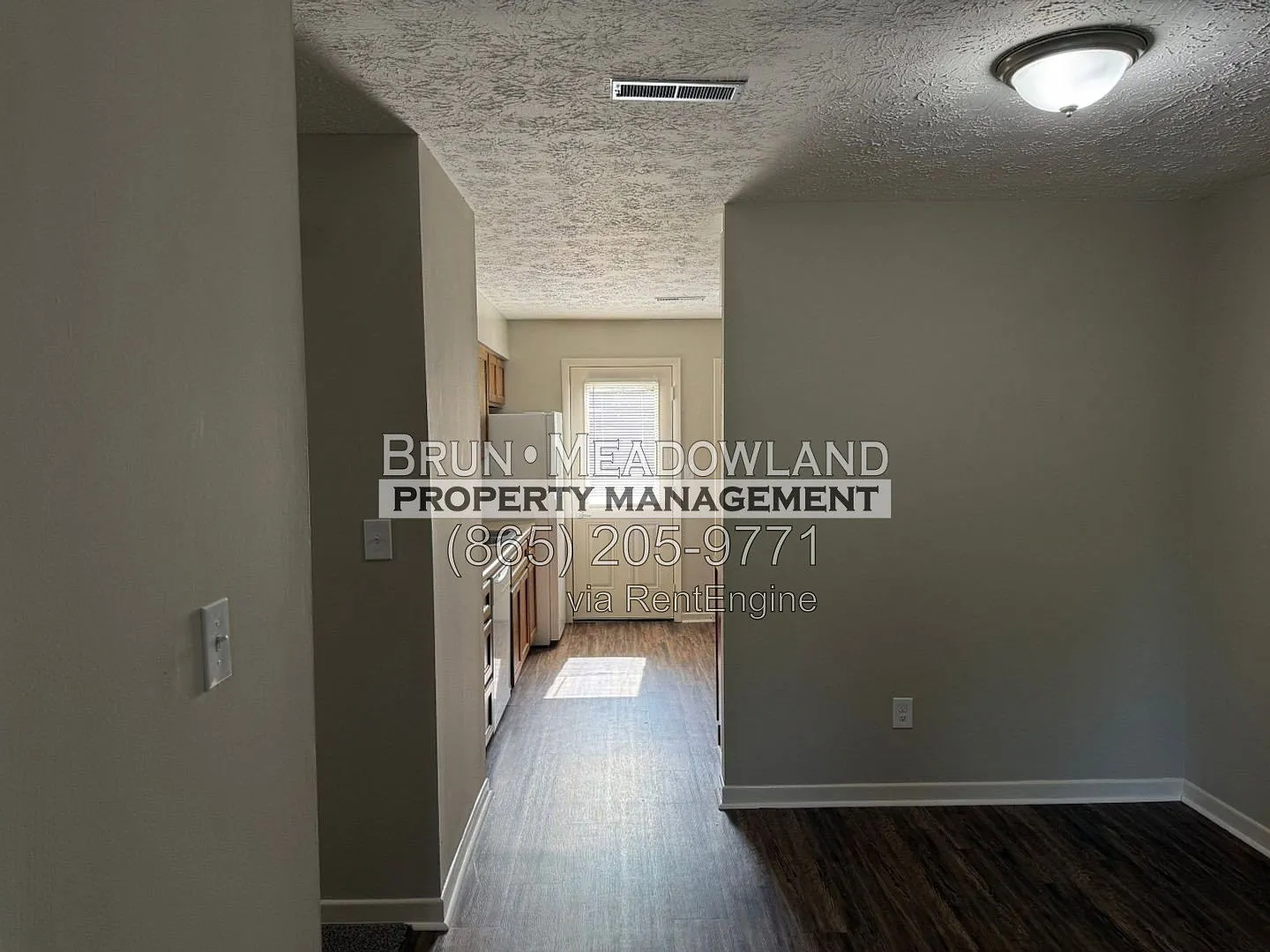 2 bed, 2.0 bath, 995 sqft, $1,450 — Photo 2