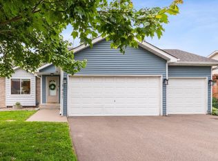 7431 52nd St N, Oakdale, MN 55128