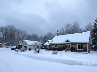 100 Valli Rd, Skandia, MI 49885