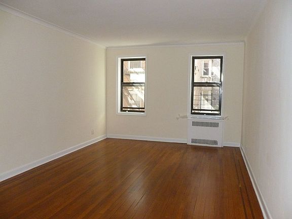 4th image of 65-44 Saunders St #305