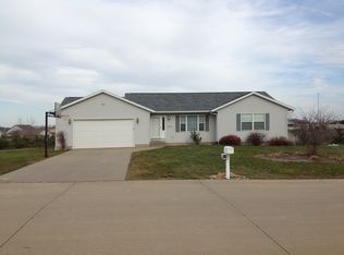 2750 Deer Run Dr, Urbana, IA 52345