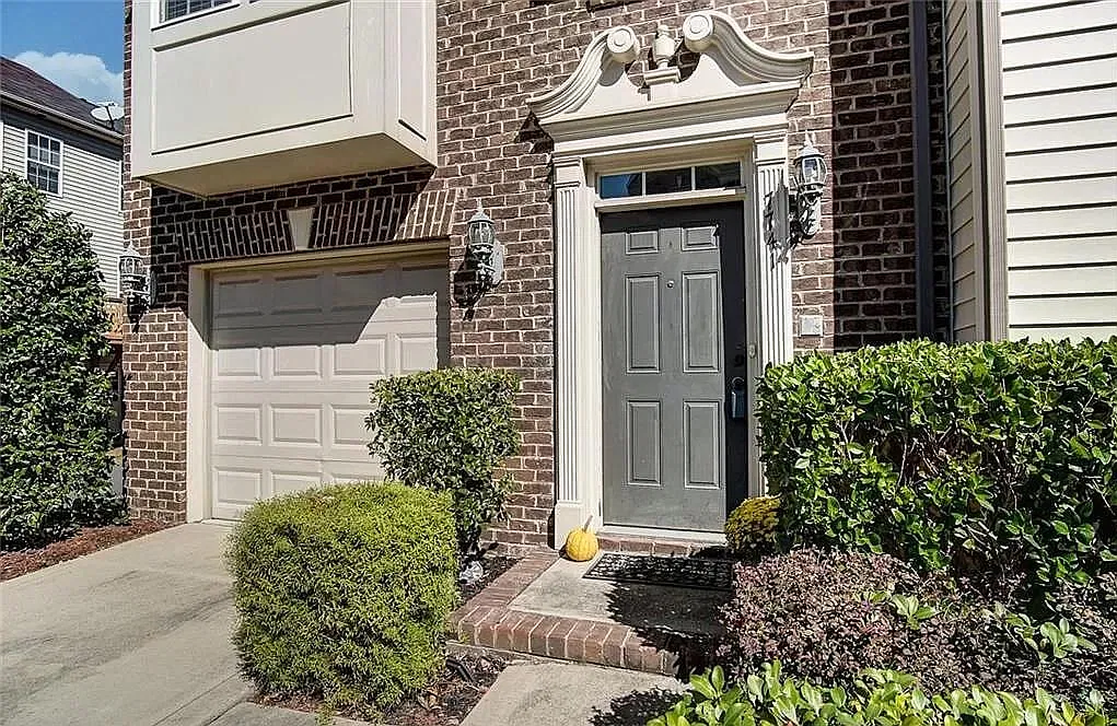 7741 Jackson Pond Dr — Photo 2