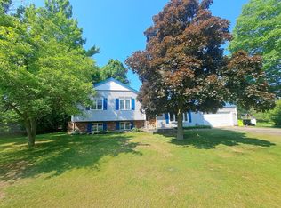641 Point Dr, Clare, MI 48617
