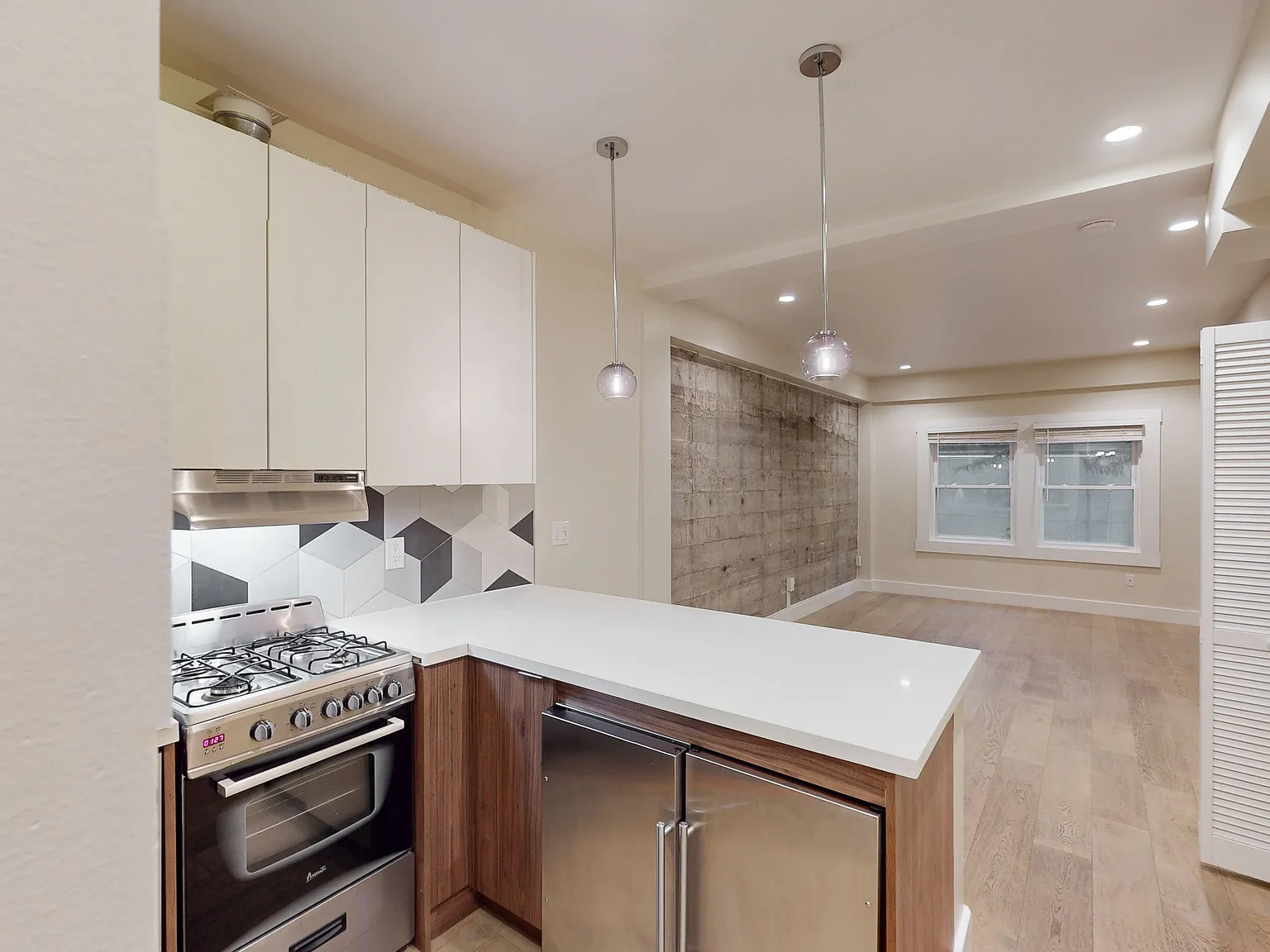 Remodeled Studio with Laundry In Unit — Photo 3