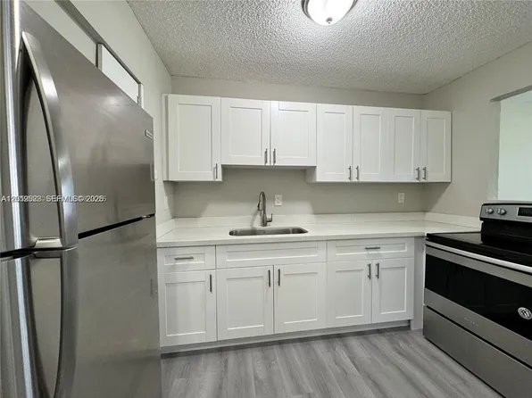 2237 Taylor St APT 6B, Hollywood, FL 33020