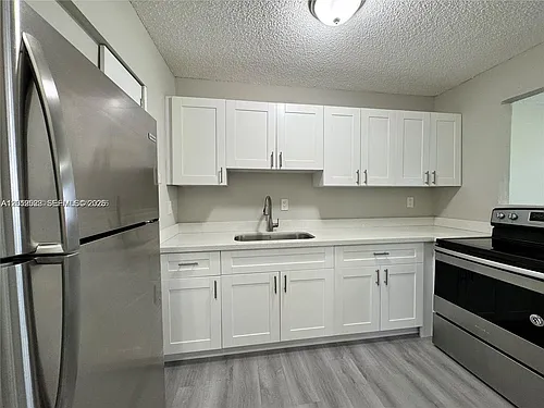 2237 Taylor St Photo 1
