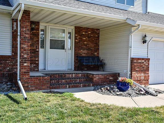 5th image of 1102 Sommerset Dr