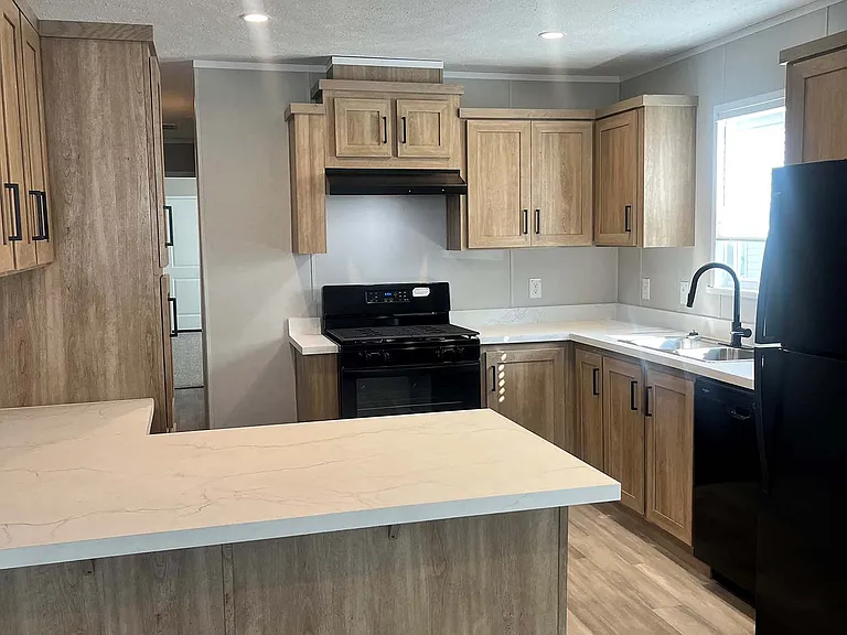 Silverstone Manufactured Home Community — Photo 24
