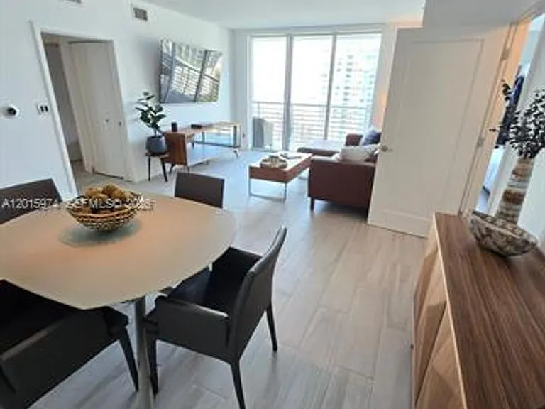 325 Biscayne Blvd #3719 — Photo 13