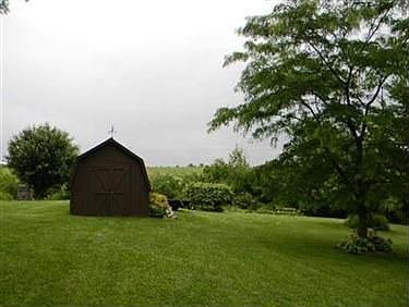 5th image of 5834 Maplegrove Ave