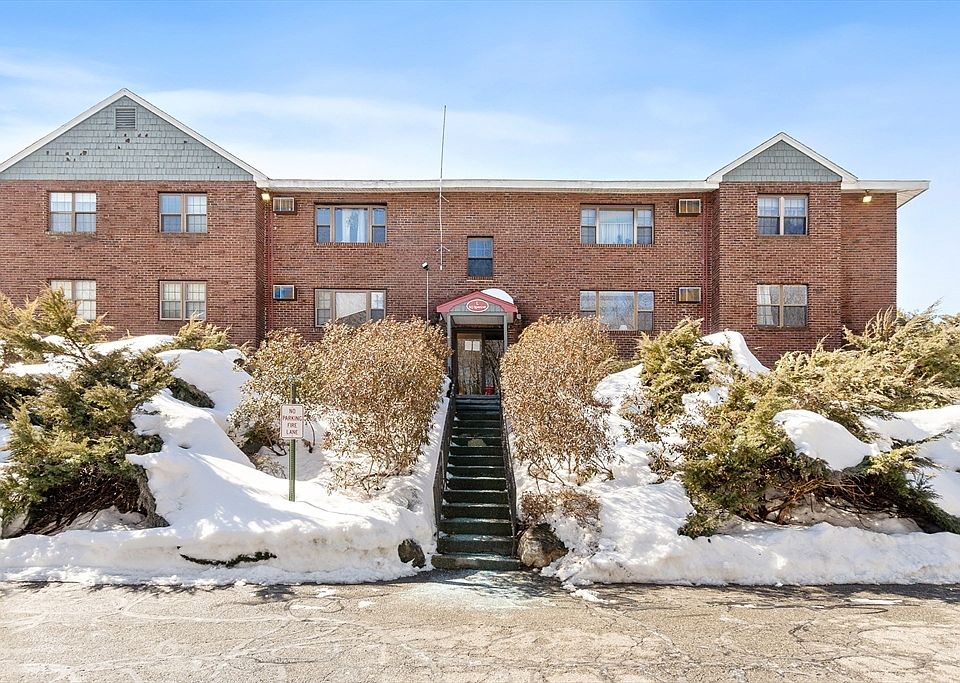 1st image of 50 Spencer Rd APT 12L