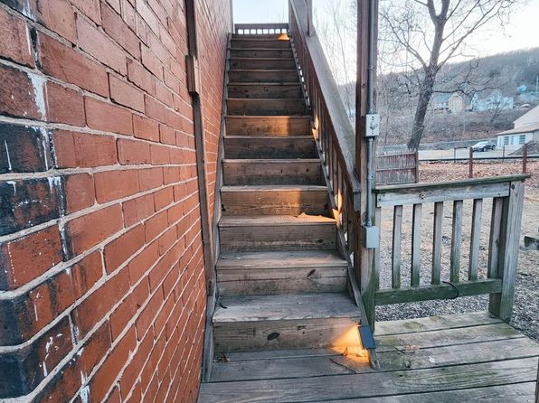 9 West St #202, Hornell, NY 14843