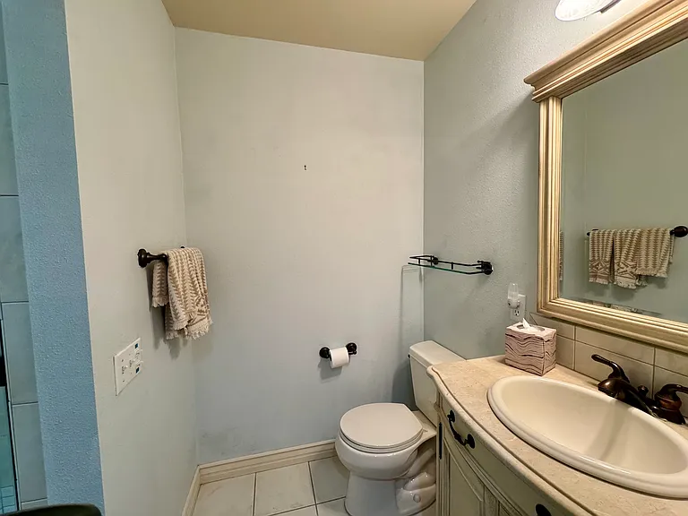 212 N Carrillo Rd #H — Photo 6