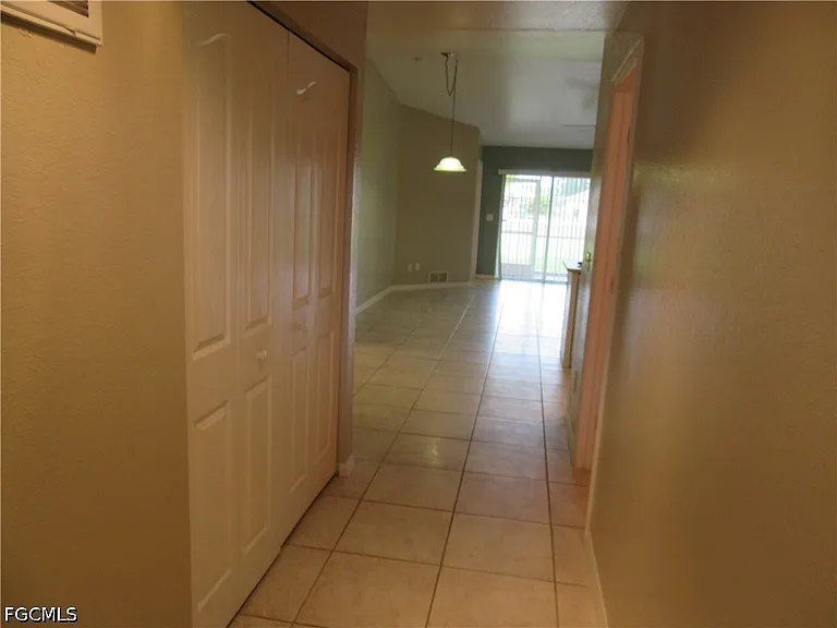 271 SW 4th St #271 — Photo 2