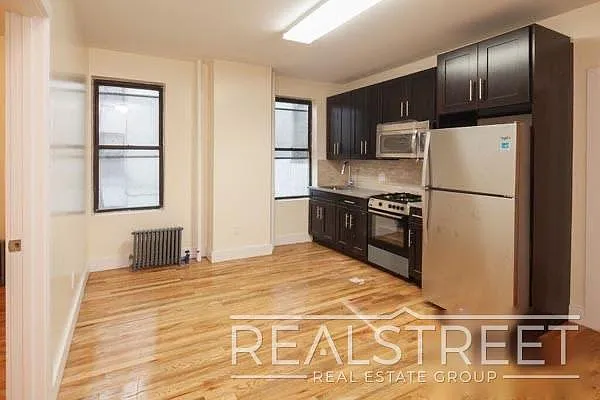 Rented by Real Street Inc | media 1