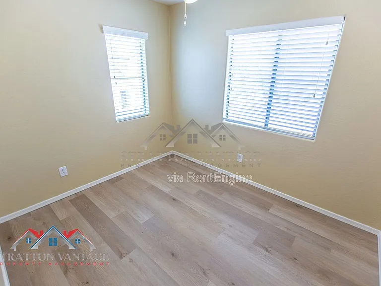 4685 E Laurel Ave — Photo 22