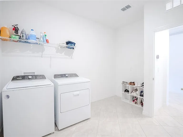 6200 SW 72nd Ter — Photo 40