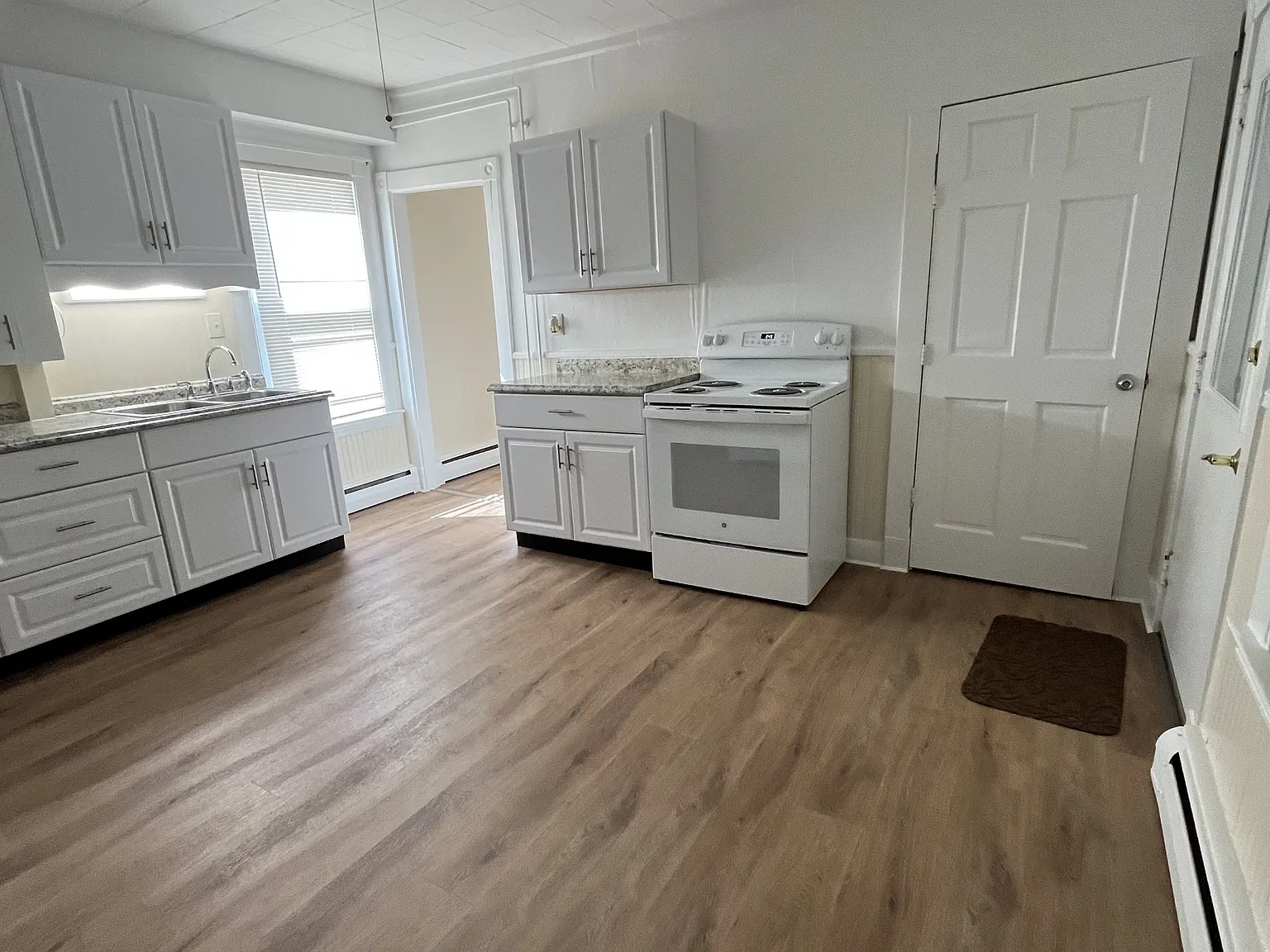 3 Edwards Street - 2 — Photo 3