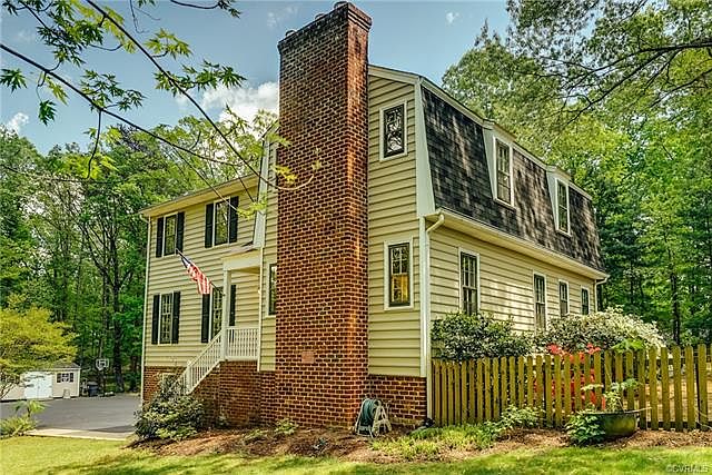 1st image of 2723 London Park Dr