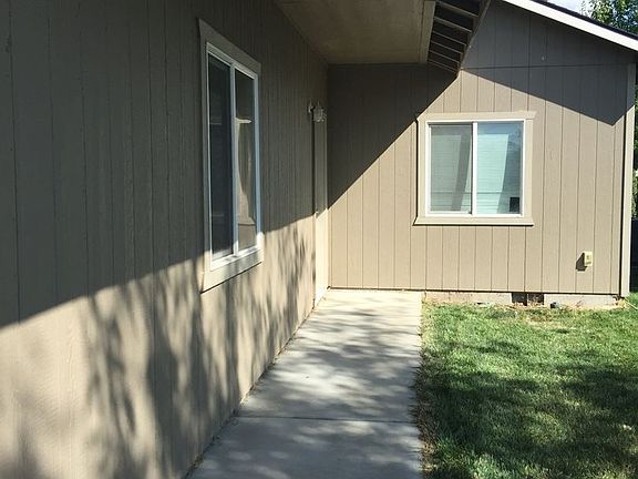 3rd image of 1729 W Bemis St #B