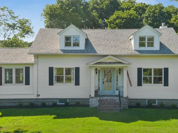 56 Lake Avenue, Center Moriches, NY 11934