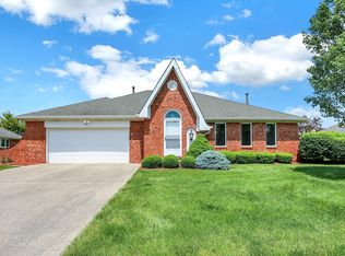 378 Vinewood Dr N, Brownsburg, IN 46112
