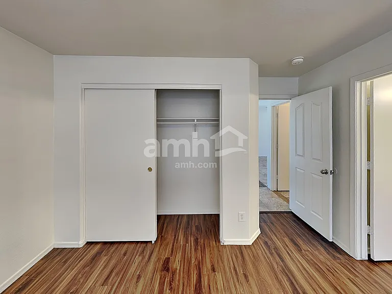 12438 W Windrose Dr — Photo 7