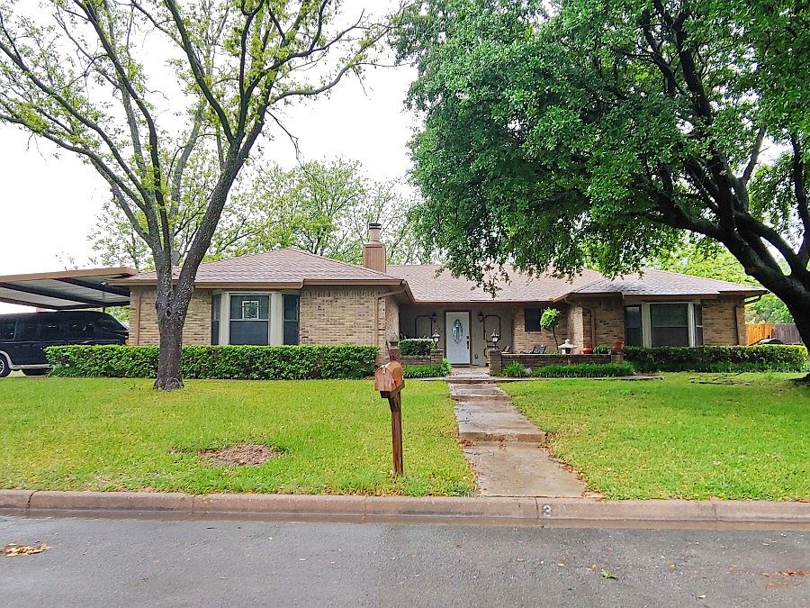 1st image of 340 Suttonwood Dr