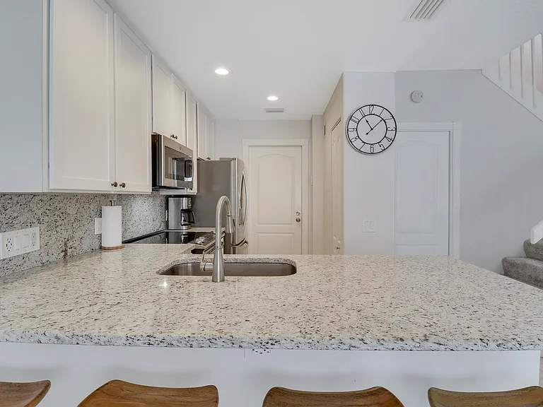 73 Laurel Oaks Cir — Photo 32