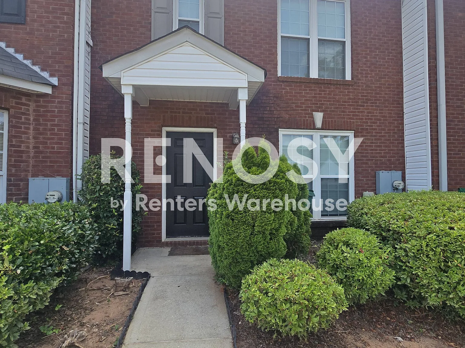 Spacious 3-Bedroom Townhouse in Lithonia! — Photo 2