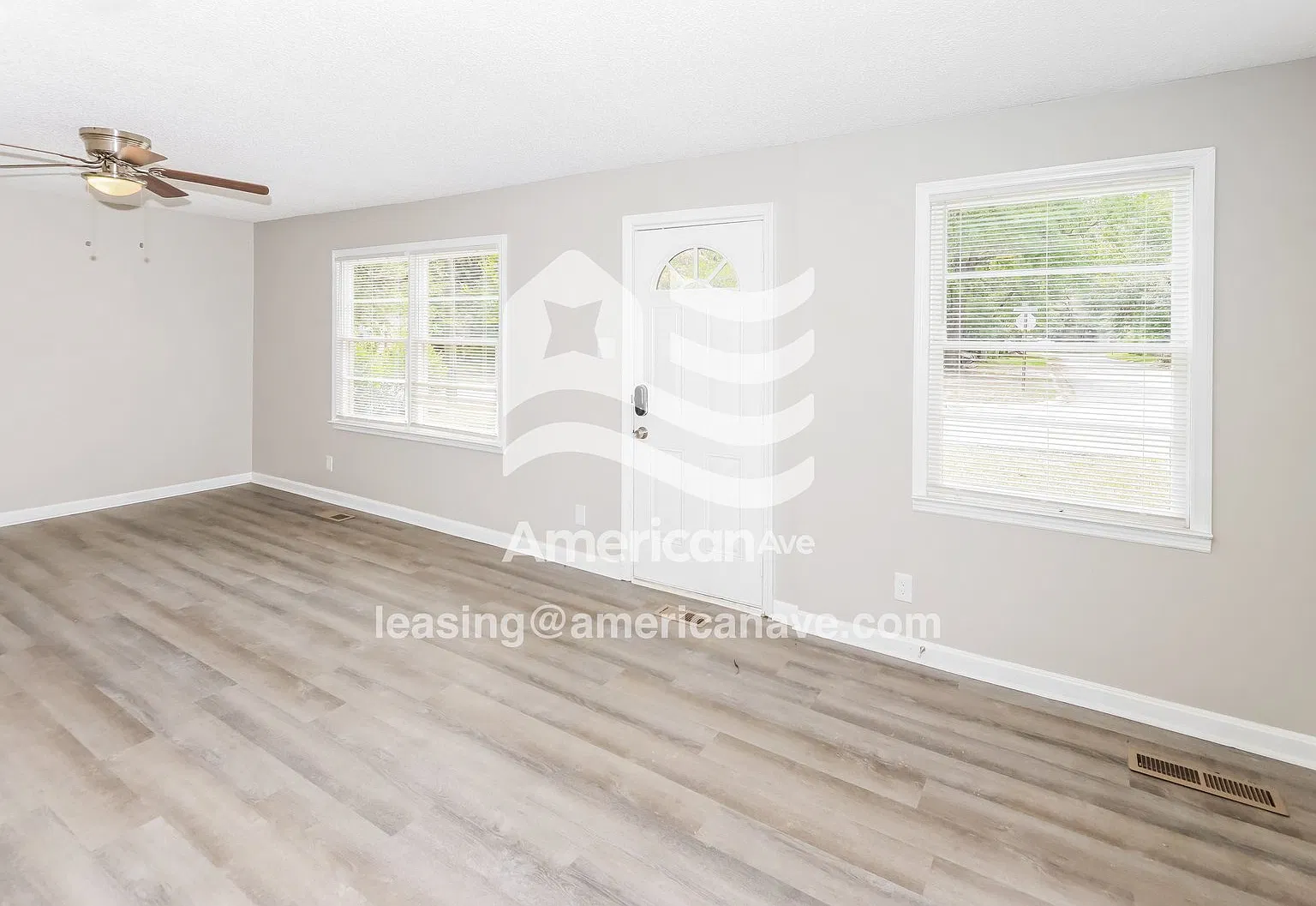 2 bed, 1.5 bath, 1118 sqft, $1,197 — Photo 3