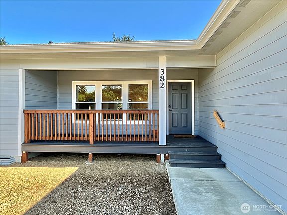 5th image of 382 S Wynoochee Drive SW
