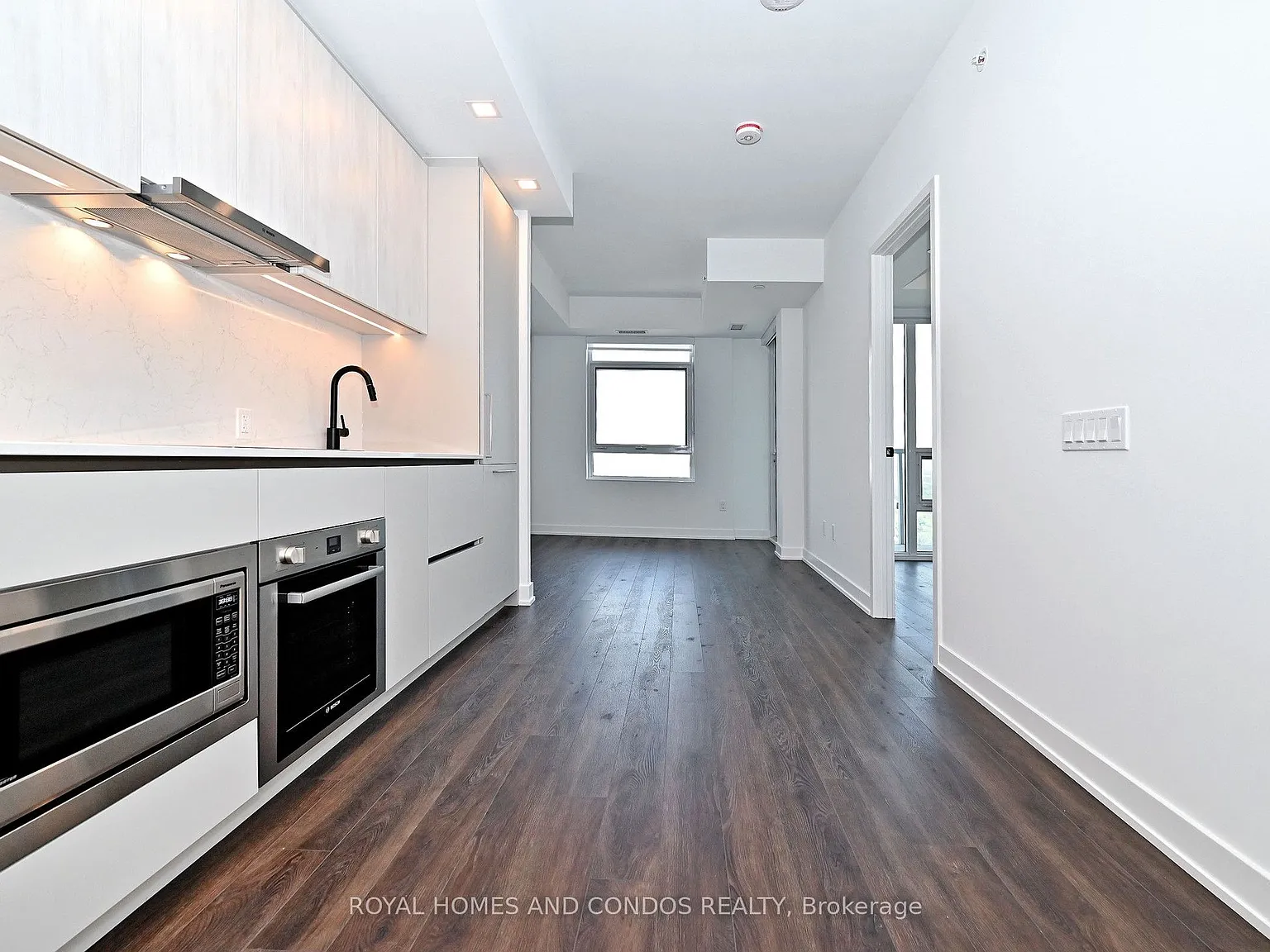 2 bed, $2,700 — Photo 4
