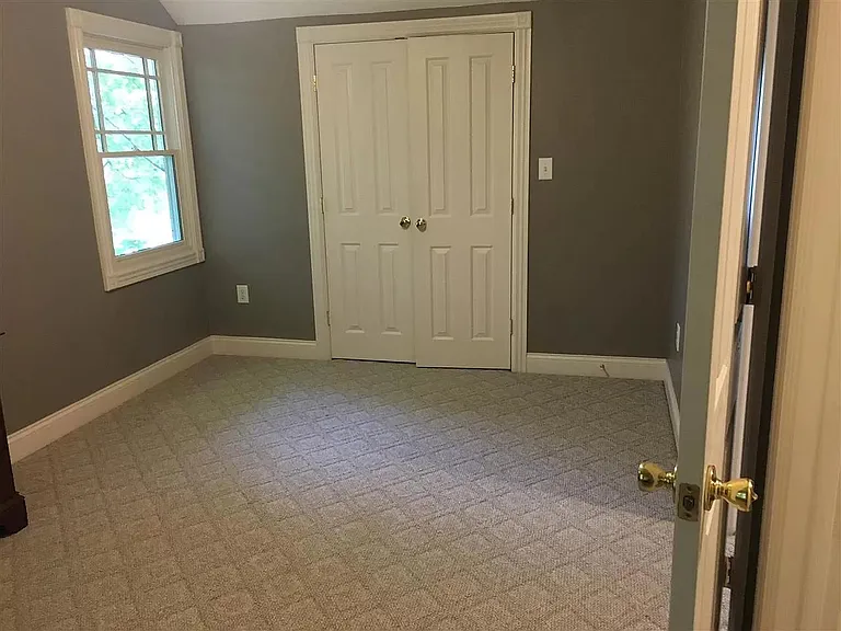 209 N Bedelia St — Photo 37