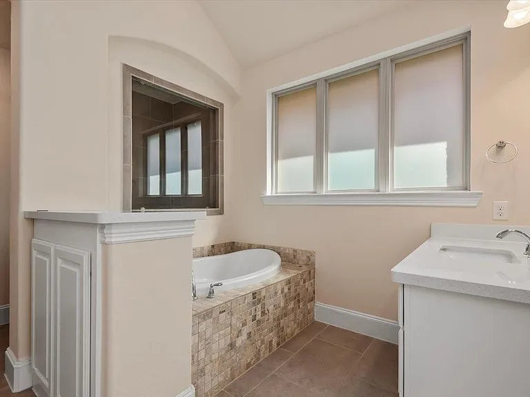11231 Dunstan Hill Dr — Photo 14