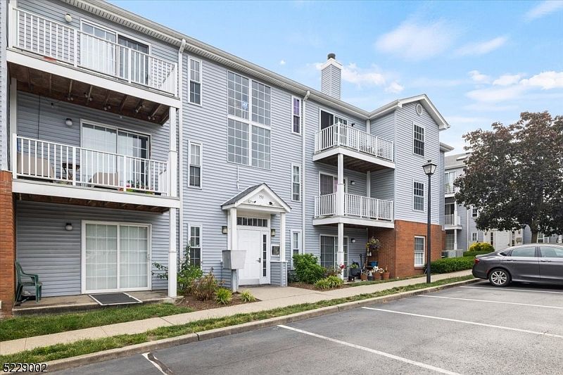 753 Summer Ave, Newark, NJ 07104 Zillow