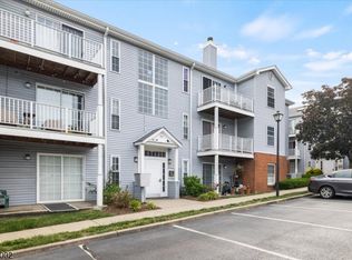 753 Summer Ave, Newark, NJ 07104