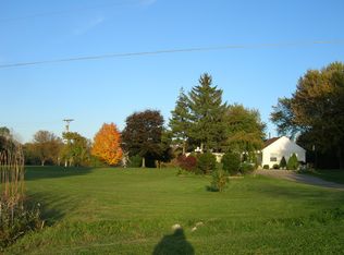 8374 Pontiac Trl, South Lyon, MI 48178