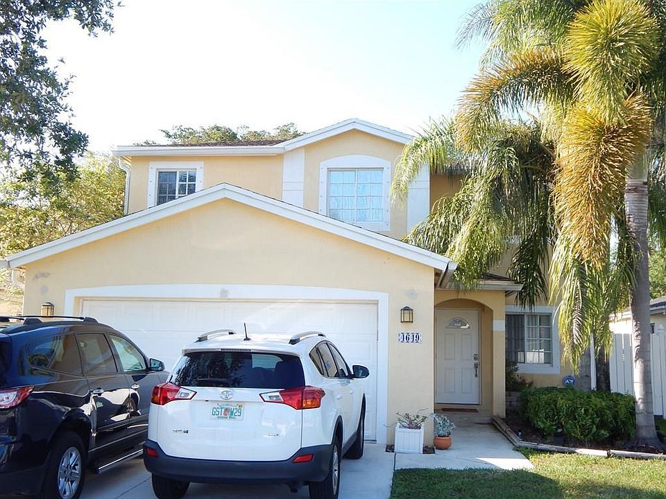 1st image of 4649 SW 12th St