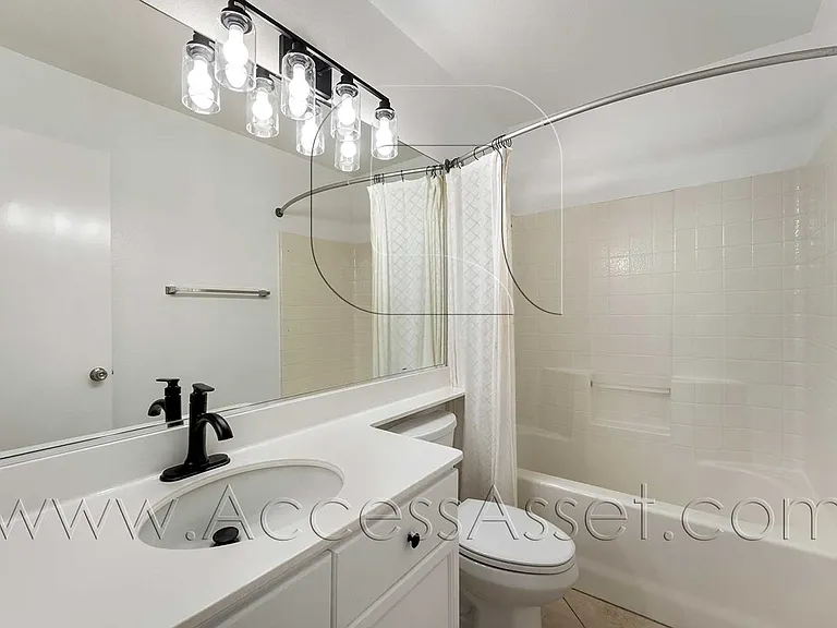 3410 E Salisbury Cir #C — Photo 20