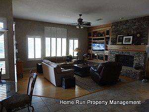 3rd image of 884 Farley Ct