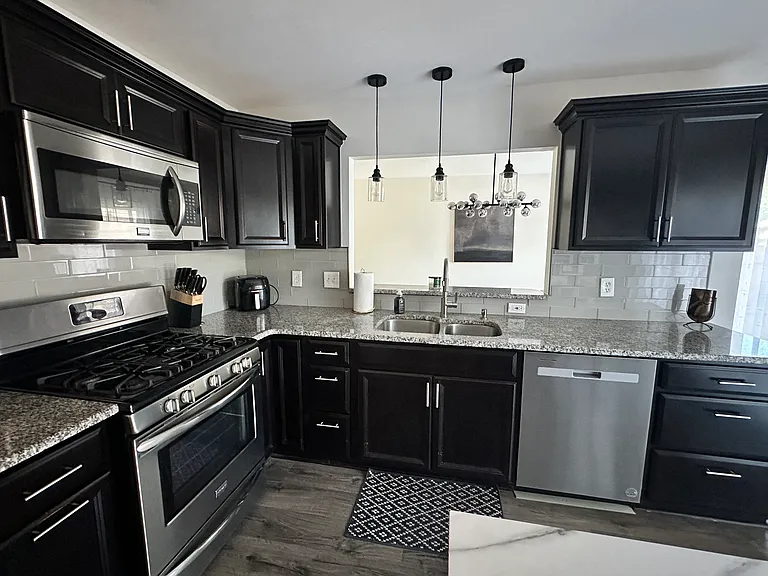 1451 Courtland Blvd — Photo 12