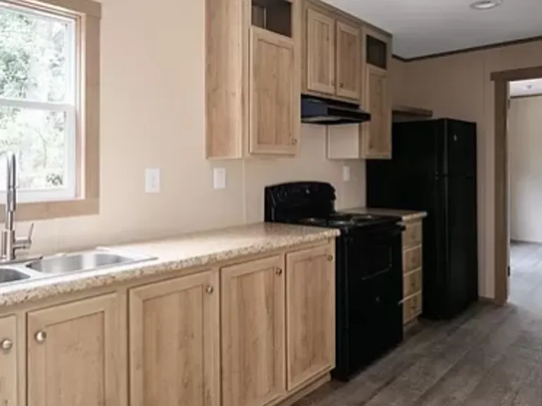 115 Totem Pole Dr — Photo 2